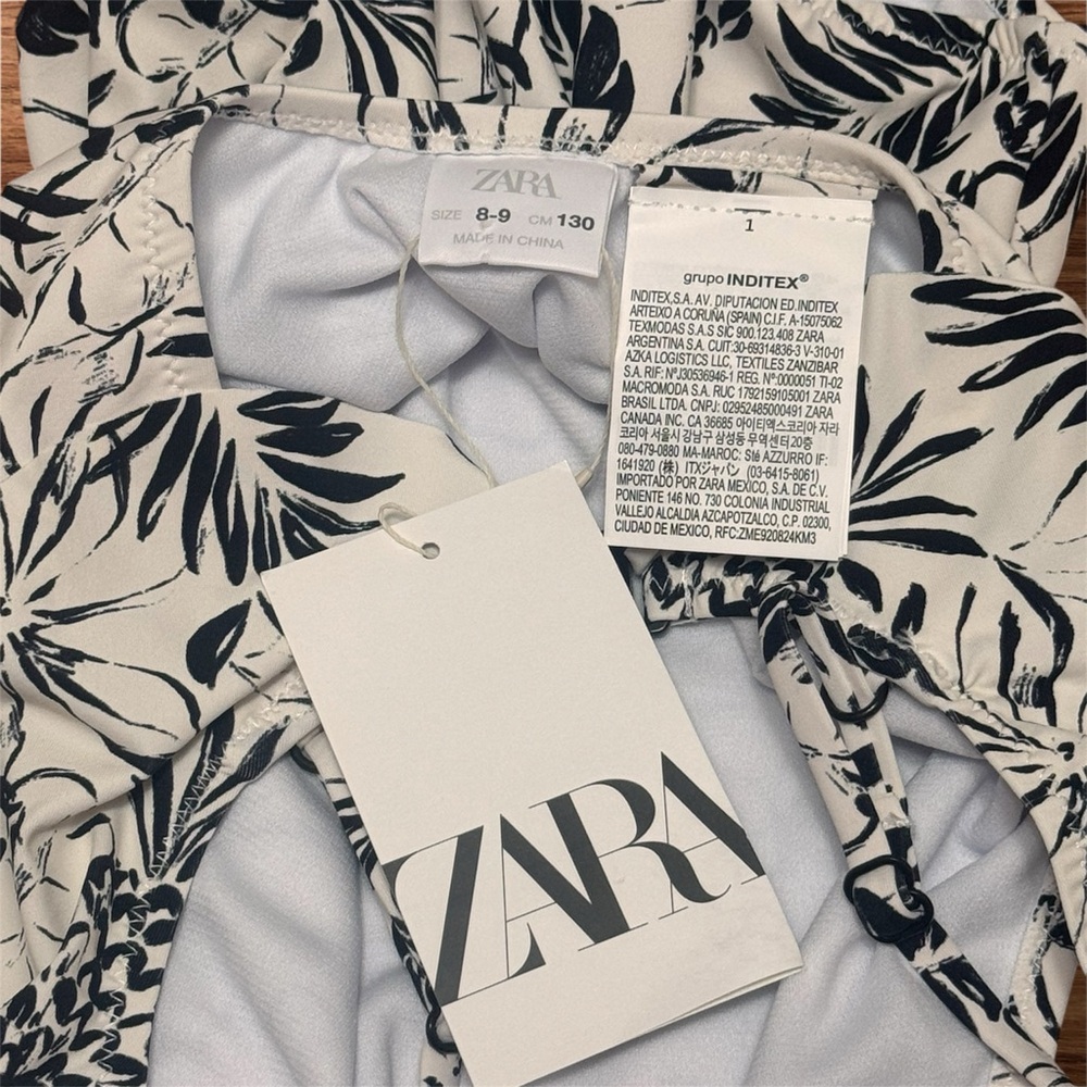 Zara Black & White Tropical Print Off Shoulder One-Piece Swimsuit Size 8-9 NWT - Picture 3 of 5